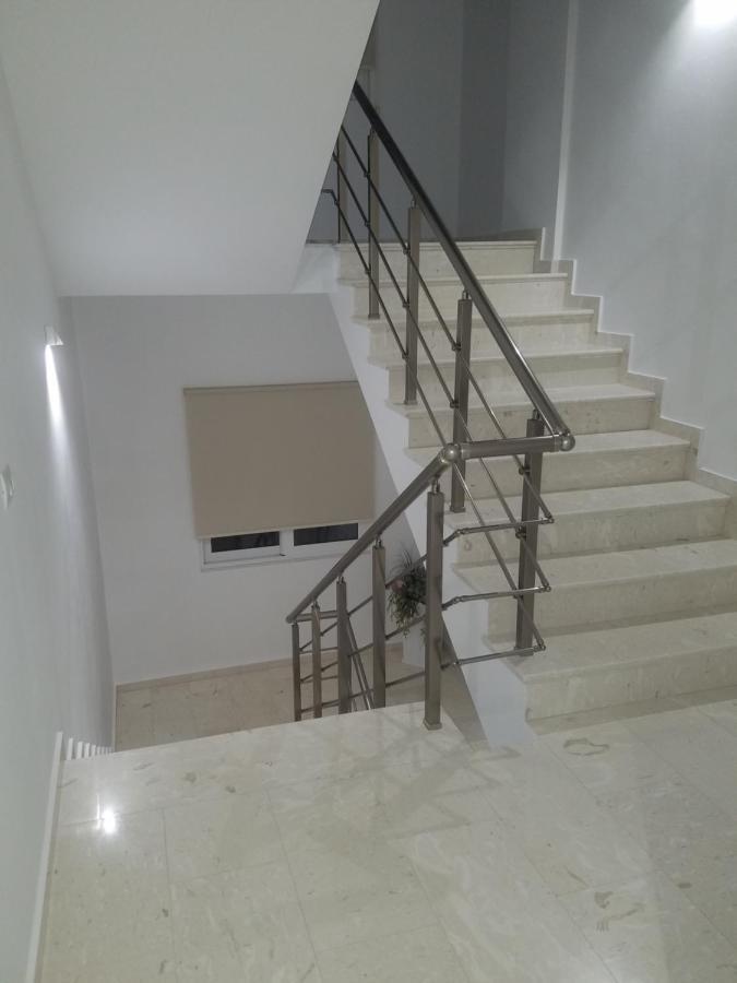 Dani'S Apartments Sarandë Buitenkant foto